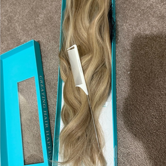 HALO COUTURE HAIR EXTENSIONS - Picture 5 of 8